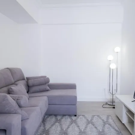 Live Central Pilar - Moderno Y Completo Piso En Plena Capital *